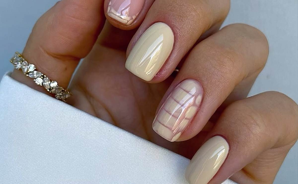 uñas 'butter yellow'
